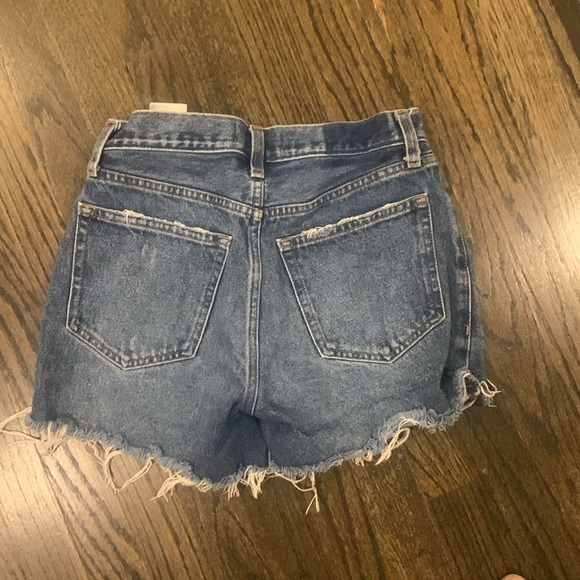 Abercrombie and Fitch Jean shorts - Picture 4 of 4